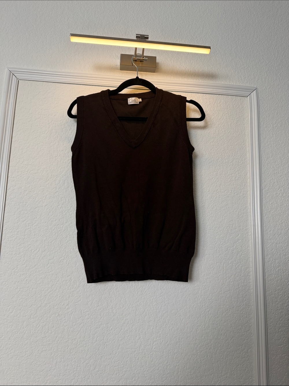 Brown V-Neck Sleeveless Sweater Vest